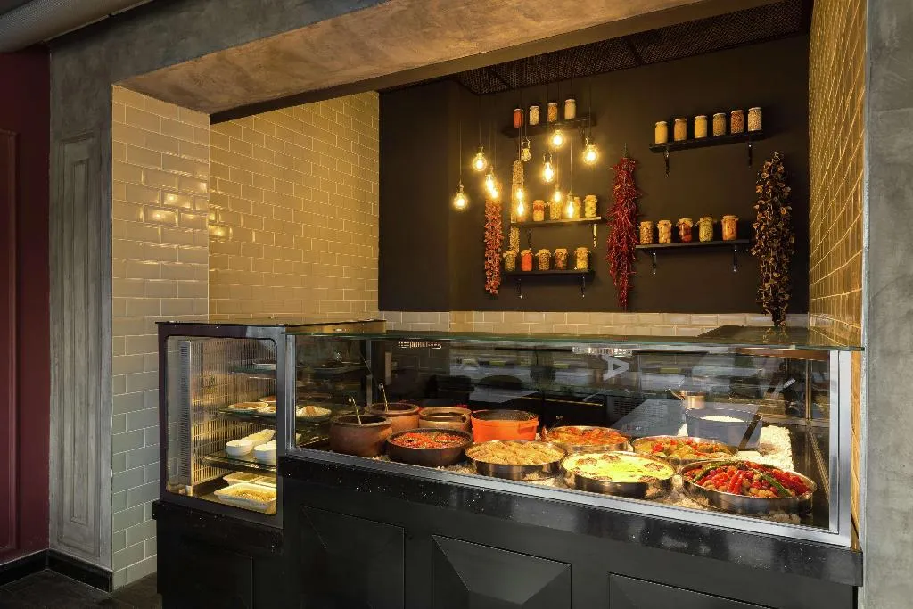 Restaurant, Doubletree By Hilton Izmir Airport, Izmir