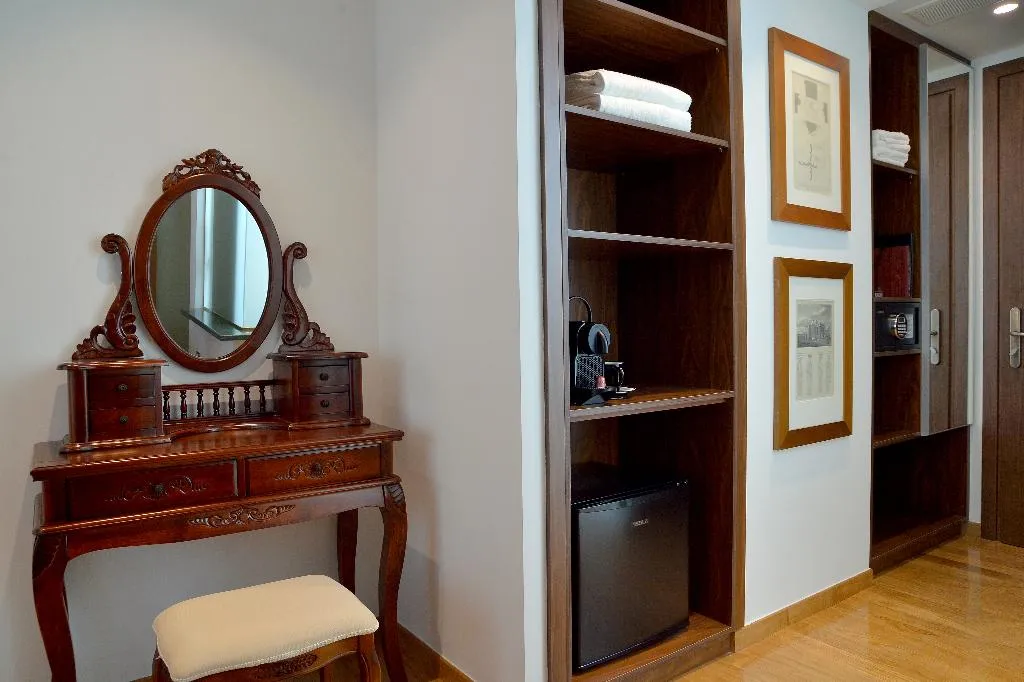 DOUBLE DELUXE Room, Acropolian Spirit Boutique Hotel, Athens
