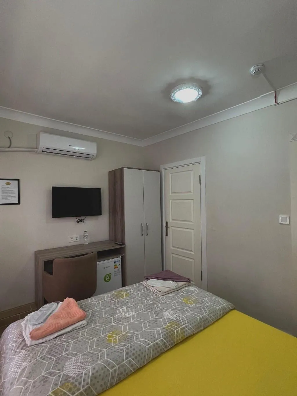 Room, Tekinler Otel, Izmir