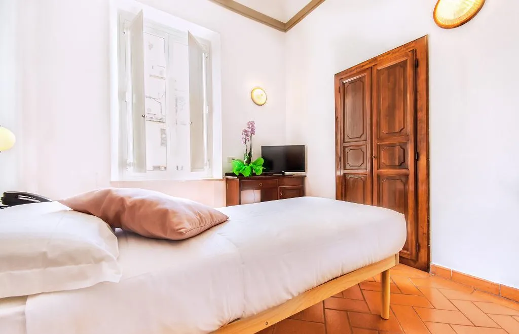 SINGLE STANDARD Room, Costantini, Florence