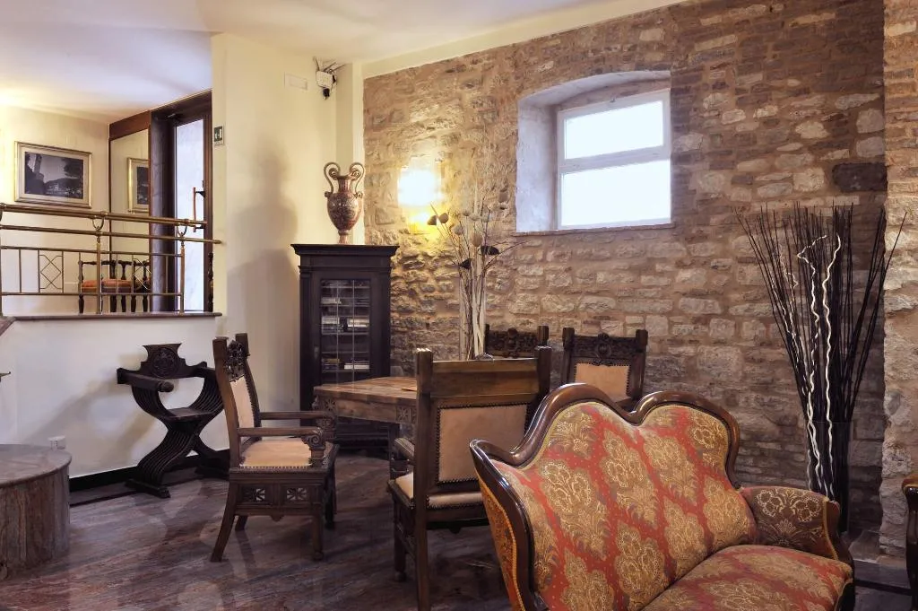 Lobby, Hotel San Marco, Umbria