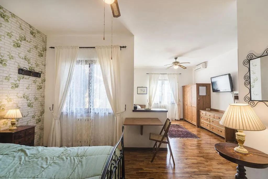 Room, Casale dell'Insugherata B&B Roma, Rome