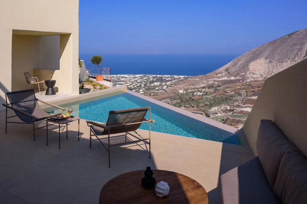 SUITE SEA VIEW WITH PRIVATE POOL Room, Elessa Hotel, Santorini