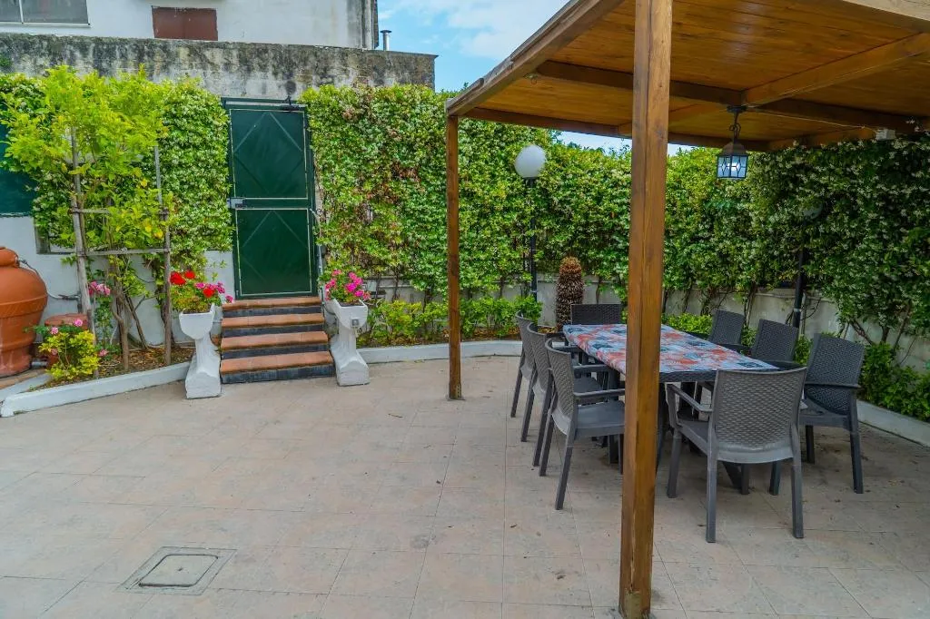 Terrace, Sanfralù, Naples