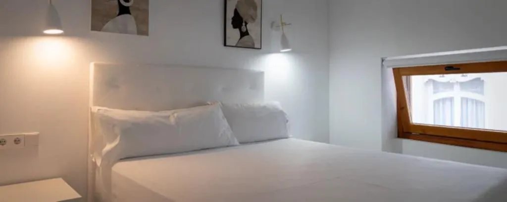 APARTMENT DELUXE WITH TERRACE Room, Catalina Suites Apartments Downtown 4*, Valencia