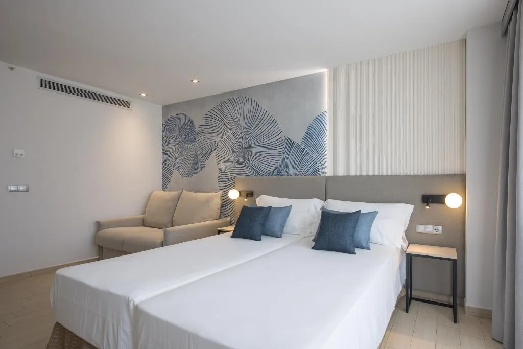 DOUBLE SINGLE USE STANDARD Room, AR Diamante Beach Spa & Convention Centre, Costa Blanca