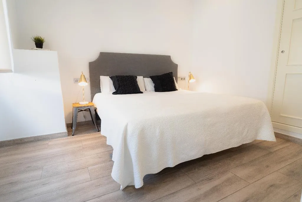 APARTMENT SUPERIOR Room, azz Apartamentos Torre de la Plata, Seville