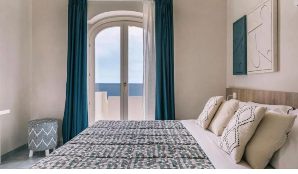 TRIPLE DELUXE SEA VIEW Room, Mangia's Favignana Resort, Trapani