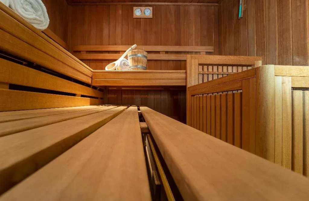 Sports and Entertainment, The Posthouse Berlin – Leonardo Limited Edition, Berlin