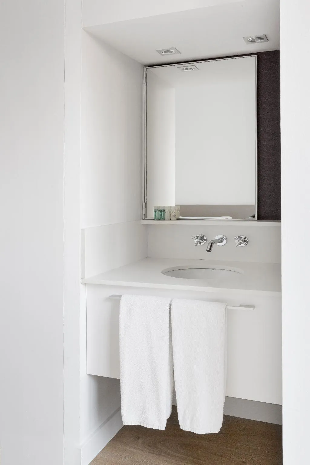 APARTMENT DELUXE Room, Barcelona Apartment Viladomat, Barcelona