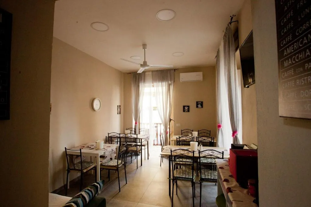 Restaurant, B&B Cara Napoli, Naples