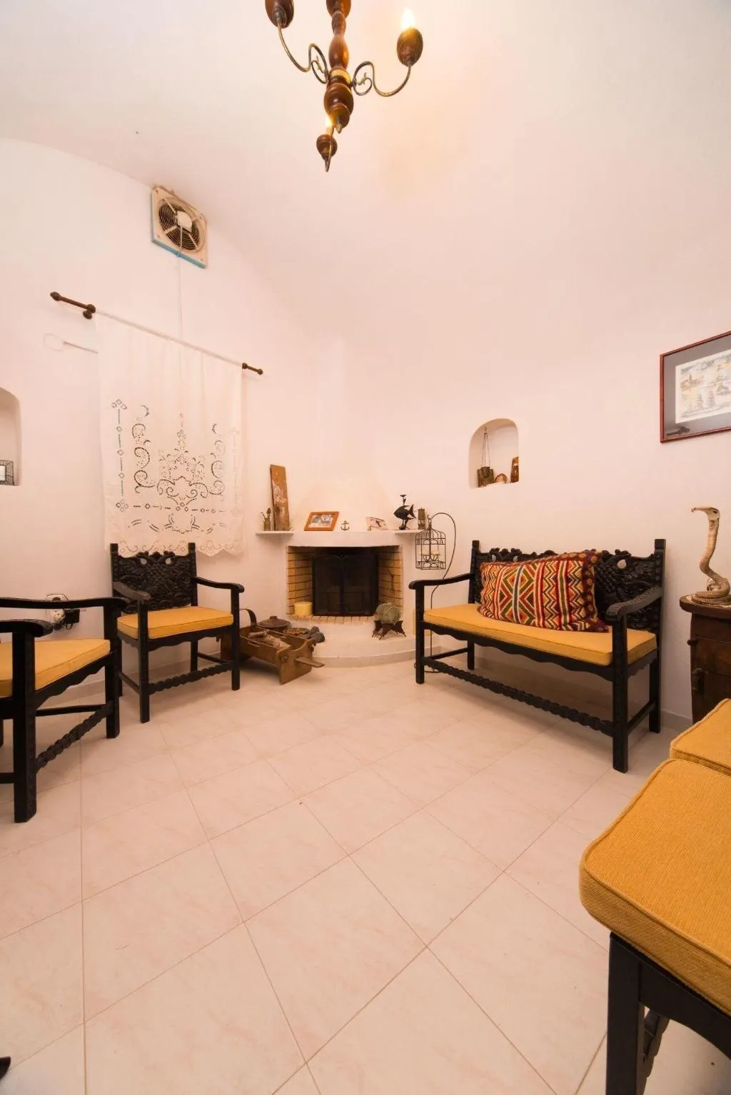 Room, Canava Santino, Santorini