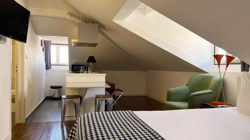 DOUBLE SUPERIOR QUEEN BED Room, Casa Do Jasmim By Shiadu, Lisbon