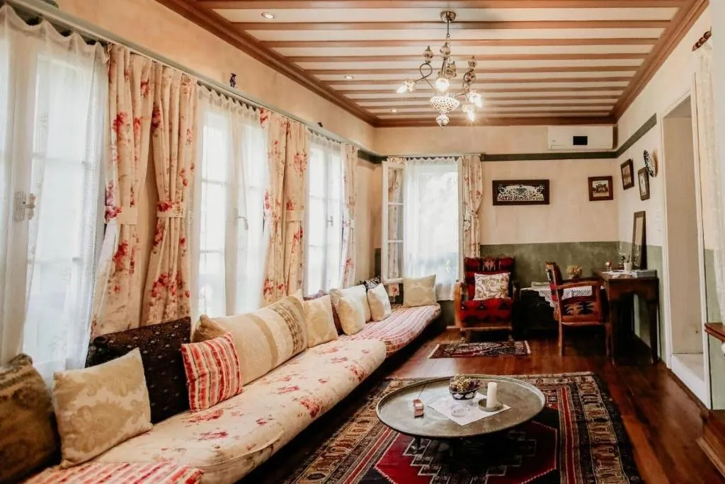 Room, Nisanyan Hotel, Izmir