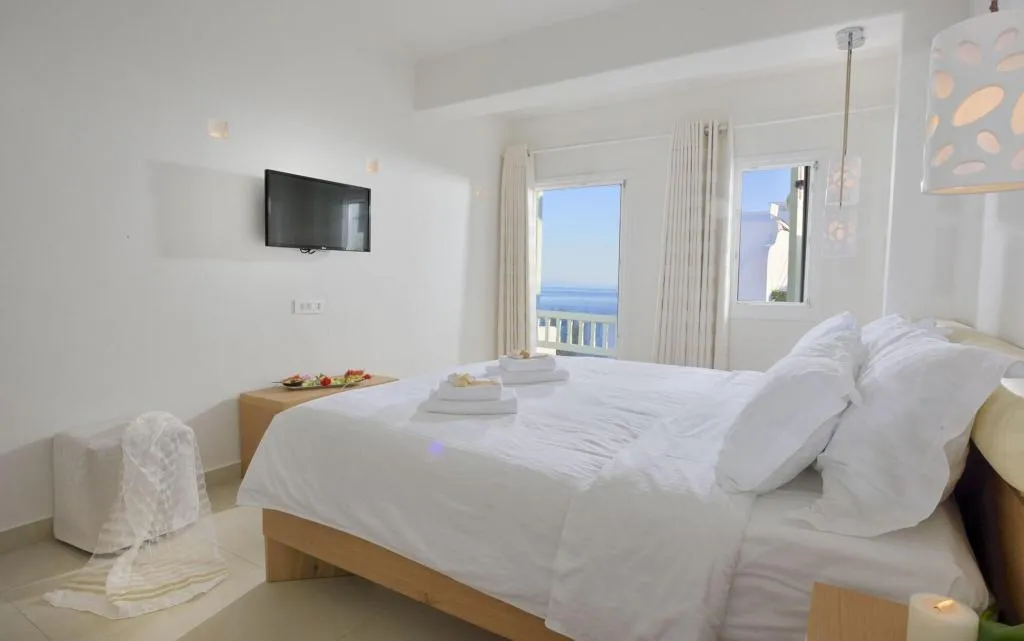 DOUBLE EXECUTIVE KING BED Room, Petinos Hotel, Mykonos