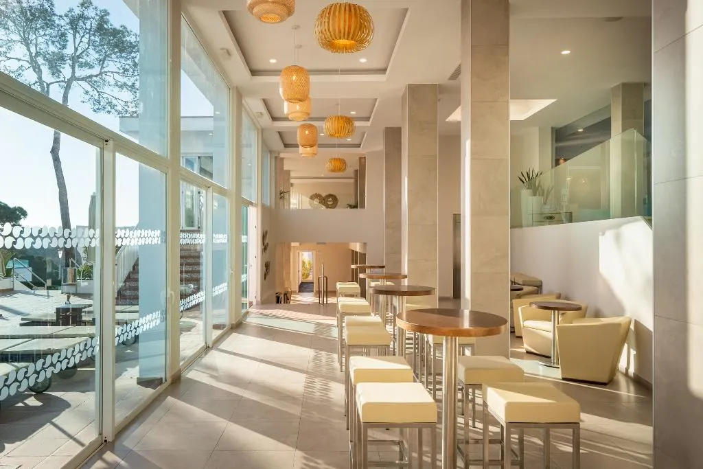 Bar, MarSenses Ferrera Blanca Family Hotel, Majorca