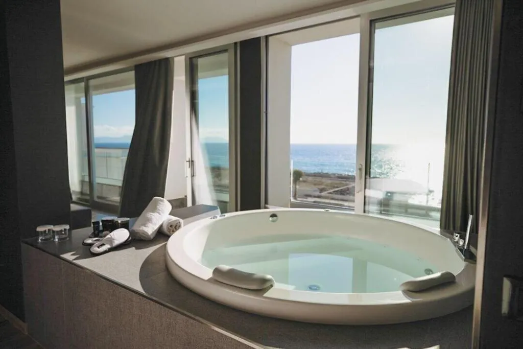 Room, Resort Tre Fontane, Naples