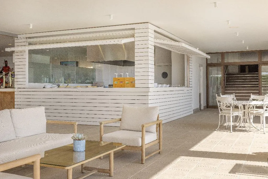 Bar, Alua Calas de Mallorca Resort, Majorca