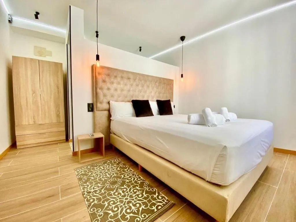 Room, Montera Center Madrid, Madrid