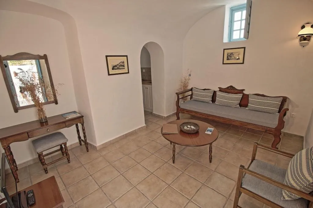 DOUBLE ONE BED Room, Aethrio Sunset Village, Santorini