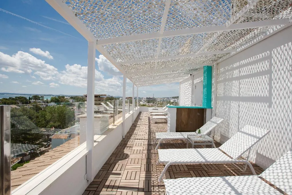 Terrace, Caprice Tamarindos Apartments, Majorca