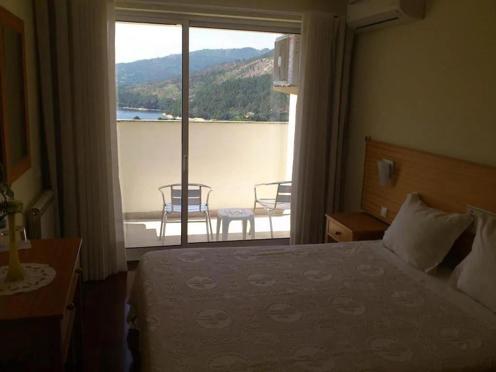 Room, Hotel Lagoa Azul do Gerês, Porto