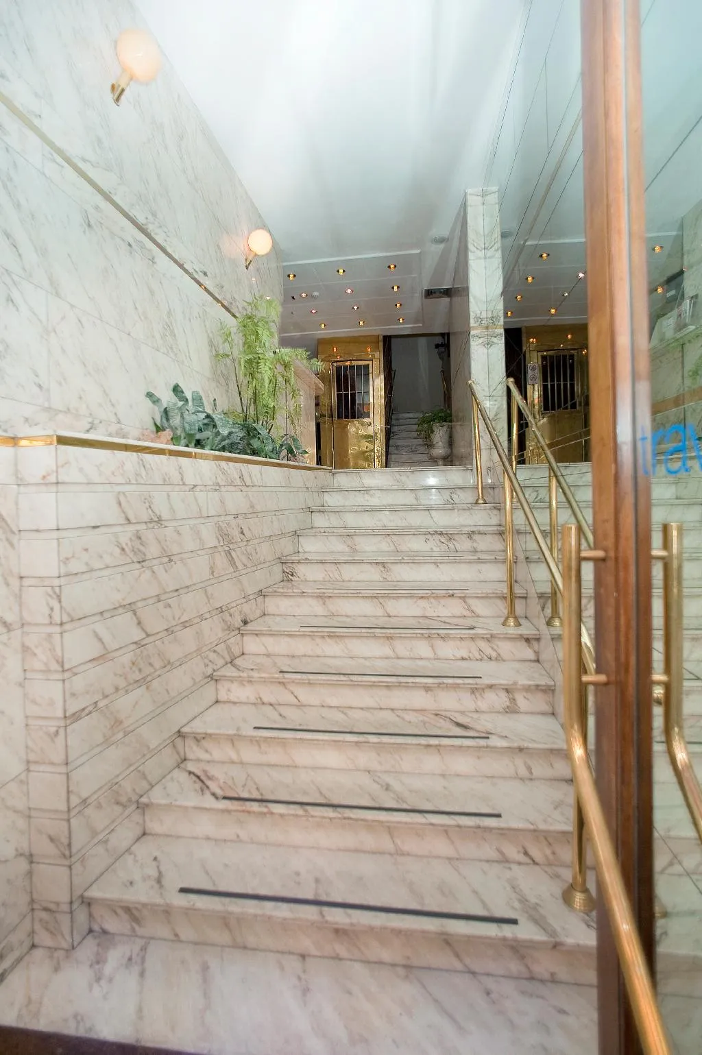 Lobby, Tritone, Rome