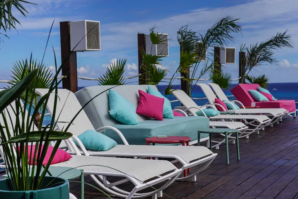 Terrace, The Carmen Hotel - Ocean Front, Playa Del Carmen