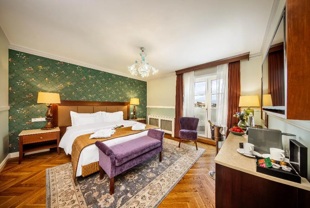 DOUBLE EXECUTIVE Room, Esplanade Hotel Prague, Prague