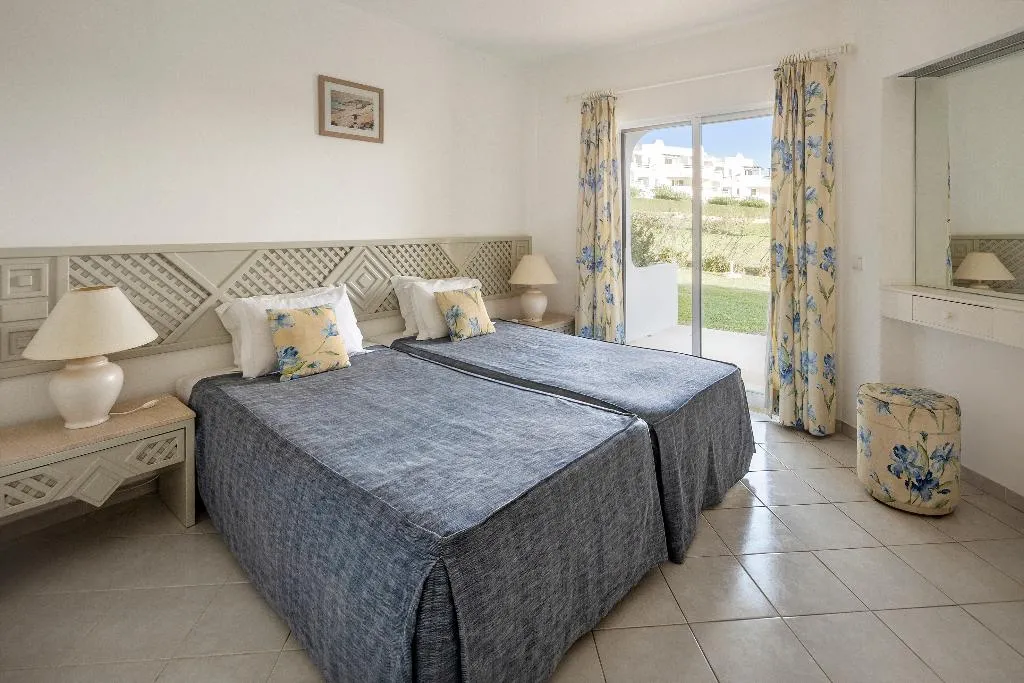 VILLA SUPERIOR THREE BEDROOMS Room, Balaia Golf Village, Algarve
