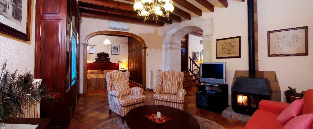 Room, reco de Randa, Majorca