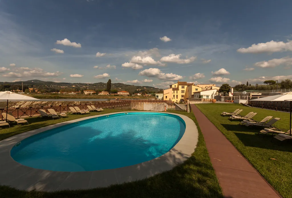 Pool, Hotel Mulino di Firenze, WorldHotels Crafted, Florence