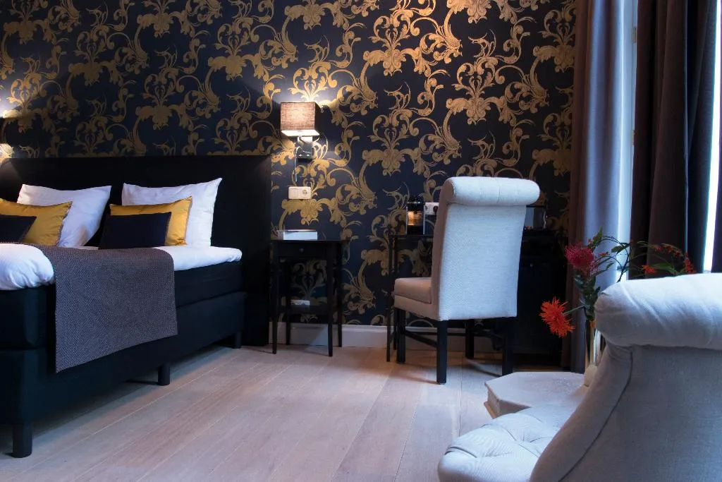 DOUBLE SUPERIOR Room, Grand Canal Boutique Hotels, Amsterdam