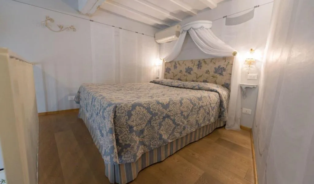 Room, Corte Dei Neri, Florence