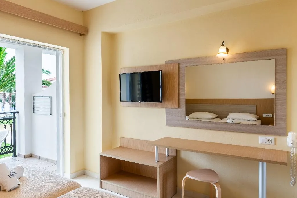 STUDIO SUPERIOR Room, Village Inn, Zante