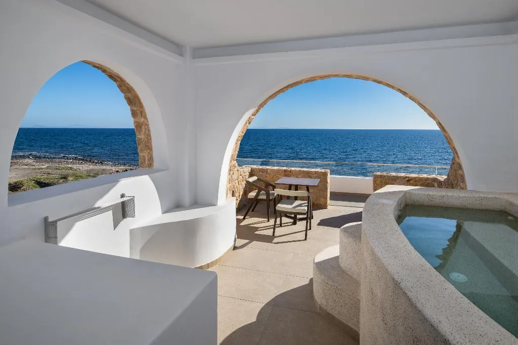 DOUBLE LUXURY Room, Aelia Thalassa, Santorini