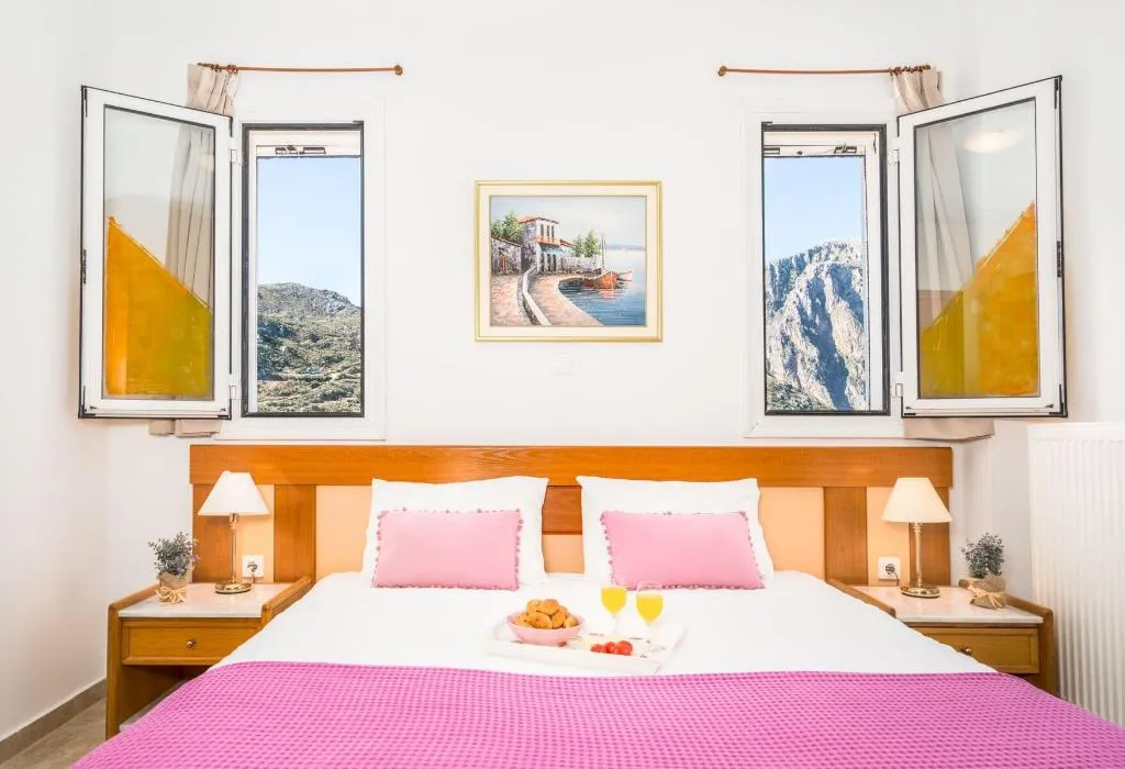 Room, Villa Frati Gorge, Crete