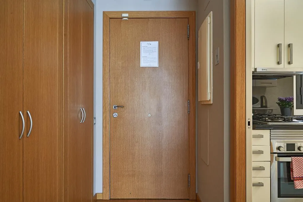 APARTMENT CAPACITY 6 TWO BEDROOMS Room, AinB Sagrada Familia Apartments, Barcelona