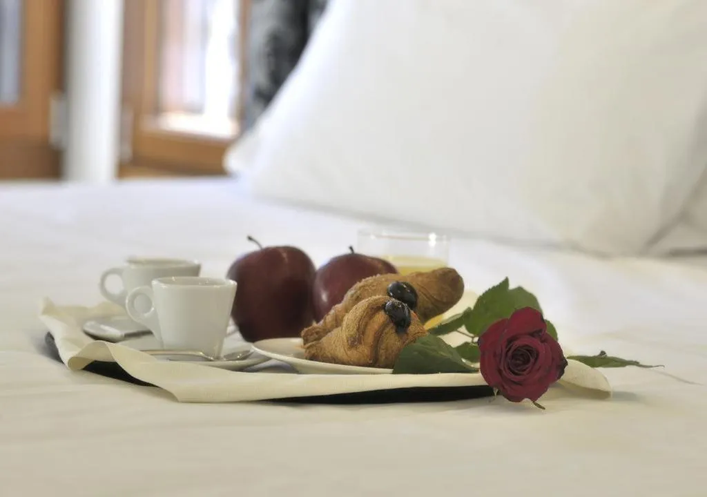 JUNIOR SUITE STANDARD Room, Al Theatro Palace, Venice