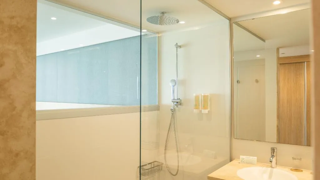 Double or Twin WITH BALCONY Room, Seth 55 Santo Tomas, Menorca