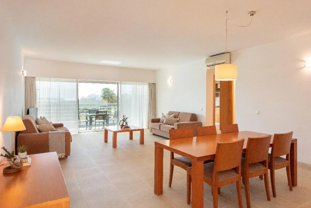 APARTMENT DUPLEX WITH VIEWS Room, Vista Marina Apartamentos Turisticos, Algarve