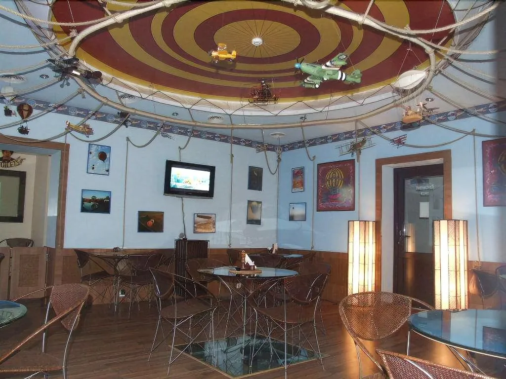 Restaurant, Sky-High Hotel, Riga