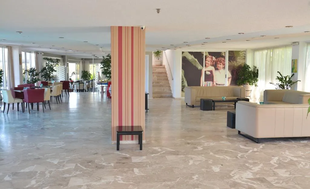 Lobby, Costa Angela, Kos
