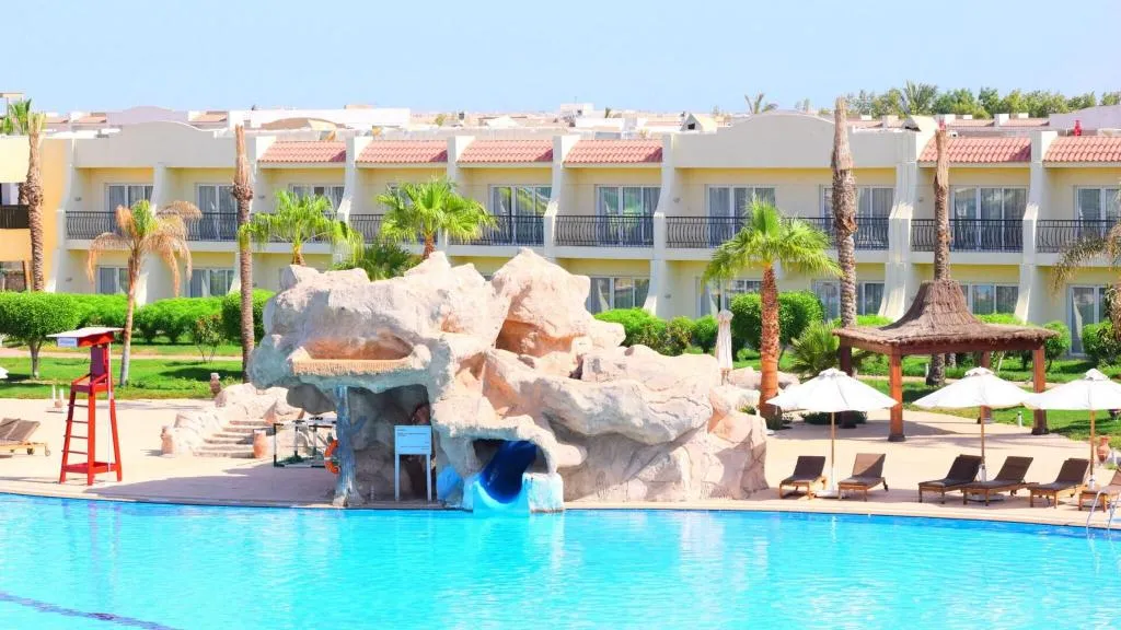 Pool, DoubleTree by Hilton Sharm El Sheikh - Sharm Bay, Red Sea Riviera