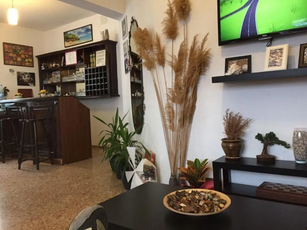 Bar, Agan Pansiyon, Dalaman