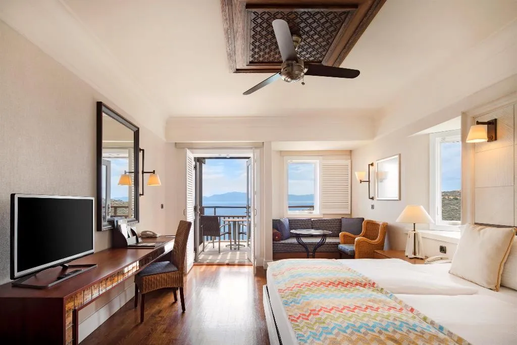 DOUBLE GRAND DELUXE Room, Kempinski Barbaros Bay Bodrum, Bodrum