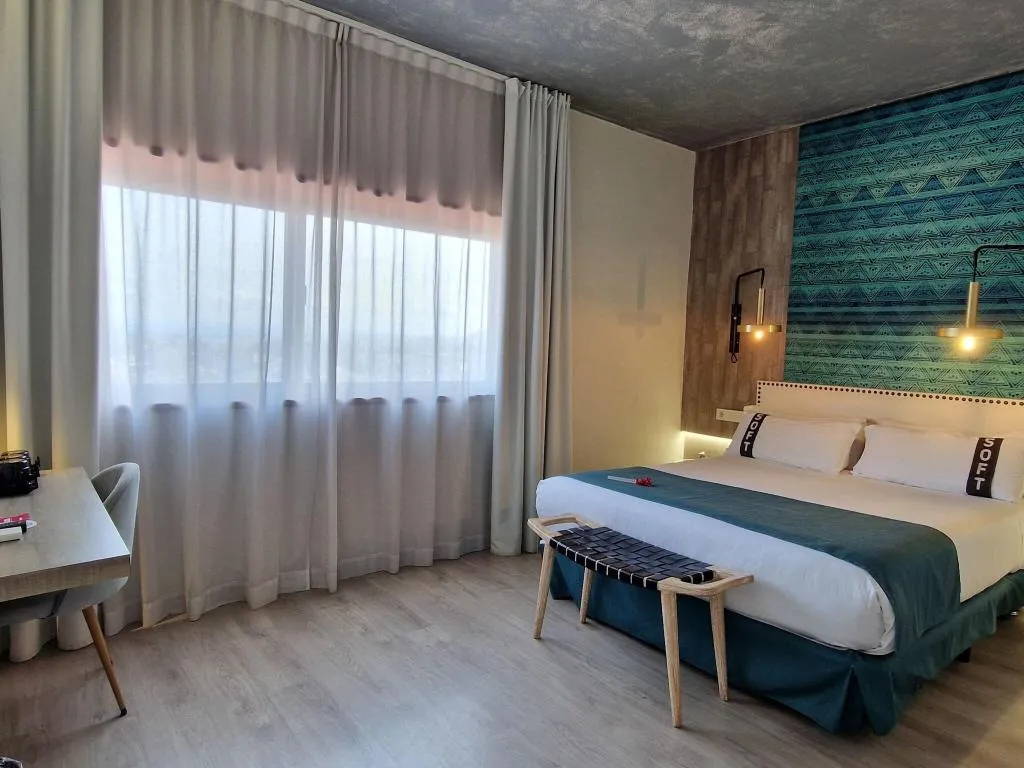 SUITE QUEEN SIZE BED Room, Casual Inca Porto, Porto