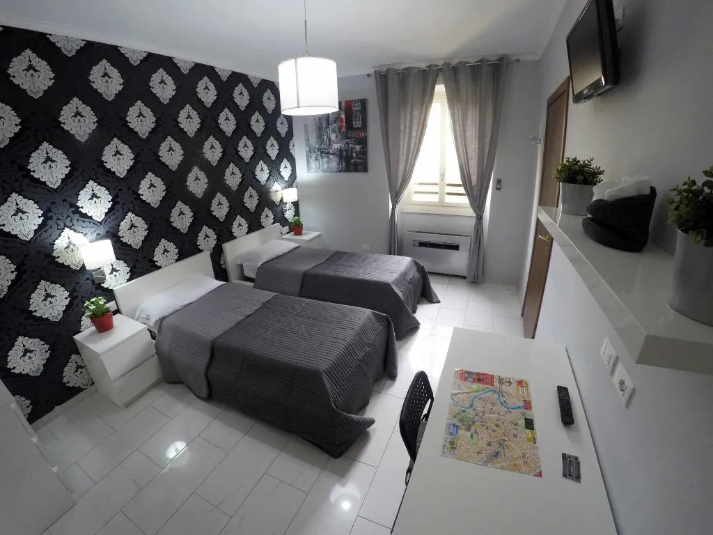 Room, Palladini Hostel, Naples