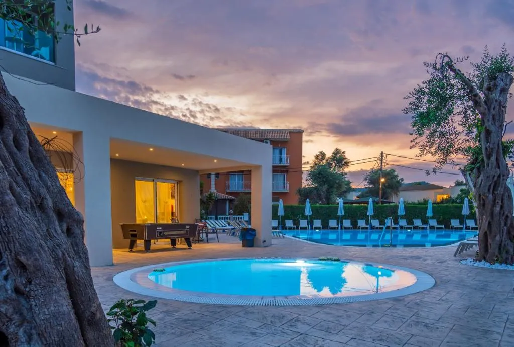 Pool, CNic Gemini Hotel, Corfu