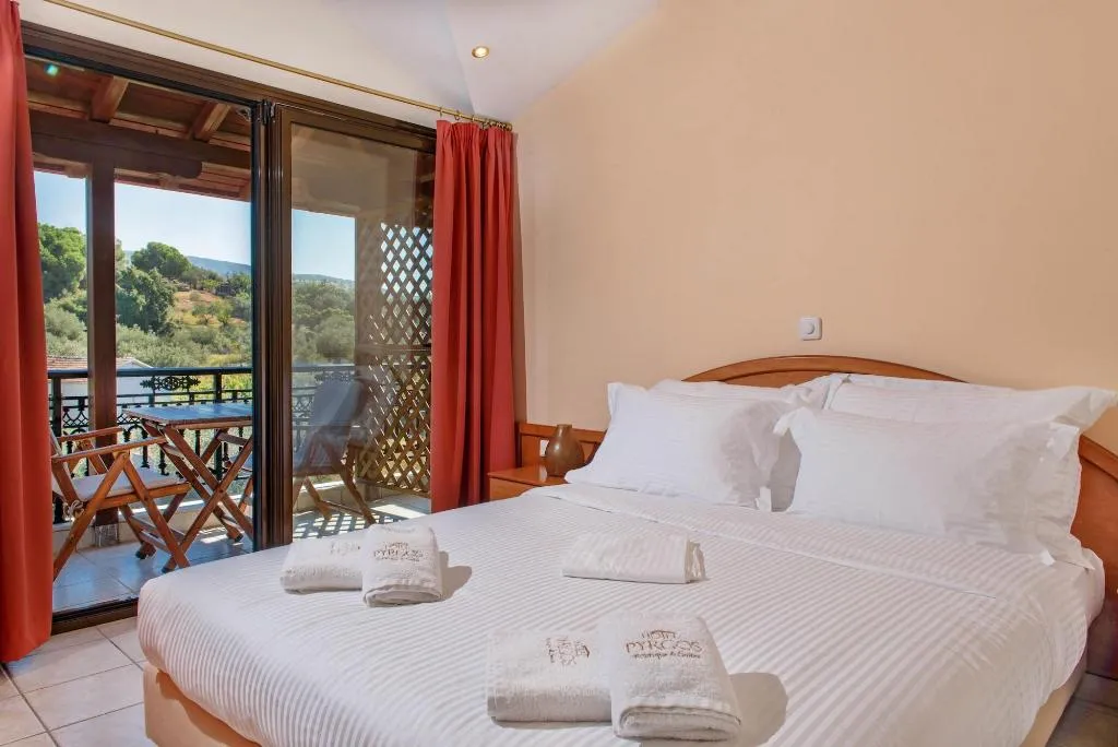 Room, Hotel Pyrgos Boutique & Suites, Thessaloniki